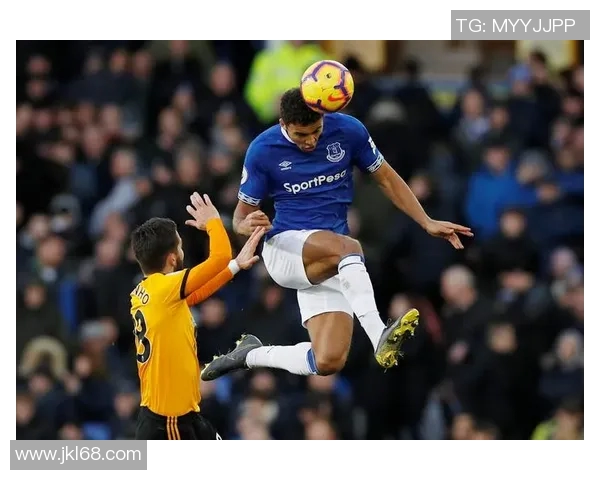 埃弗顿与狼队历史交锋记录分析及战绩回顾