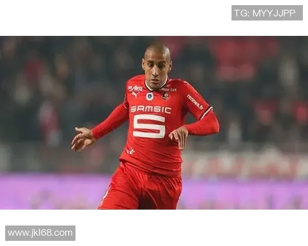 尼姆与雷恩足球比赛因天气原因延期球迷期待新赛程安排