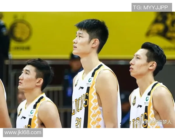 孙铭徽:从青涩新星到篮球场上的闪耀领袖之路 孙铭徽:从青涩新星到篮球场上的闪耀领袖之路