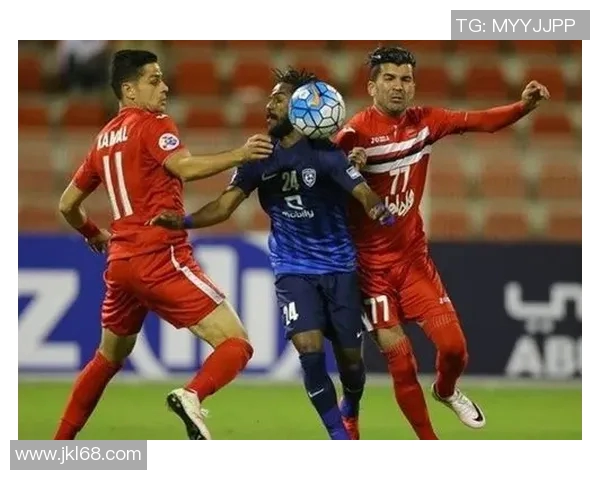 德黑兰独立与弗拉德的激烈对决揭示足球战术与团队精神的较量