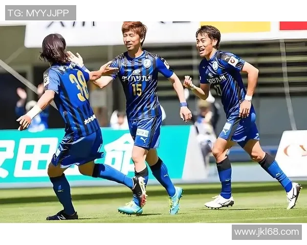 札幌岗对决广岛三的精彩赛事分析与战术探讨