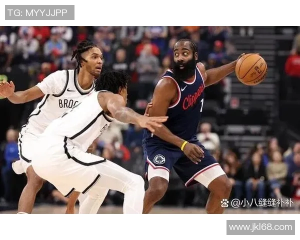 湖人对快船精彩对决回顾日常录像分析与精彩瞬间分享