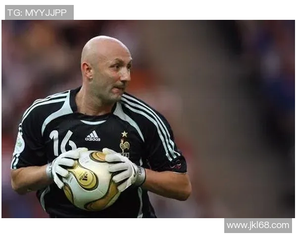 莱奥的传奇之路：从少年天才到足坛巨星的成长历程与荣耀时刻