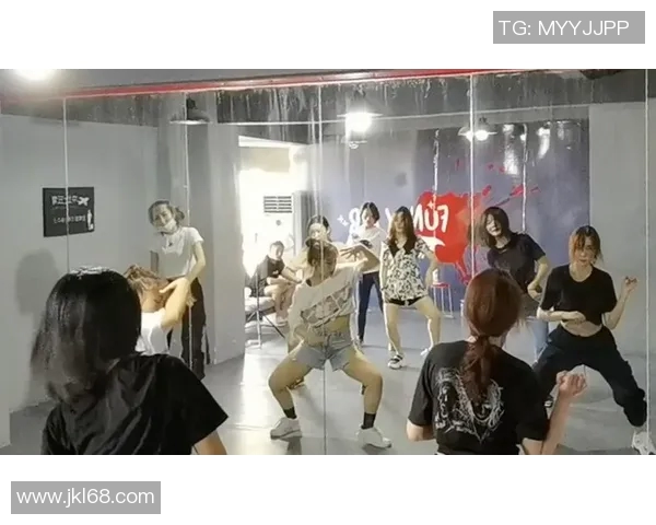 广州街舞队整体压制打法深度分析与战术解读MBA