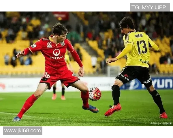 上港与西悉尼精彩对决重播回顾赛场瞬间与精彩进球分析