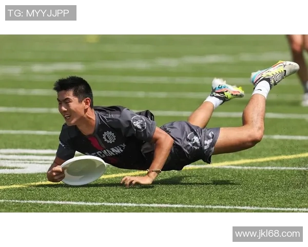 刘军专访:从飞盘新手到顶尖选手的成长之路与心路历程回顾