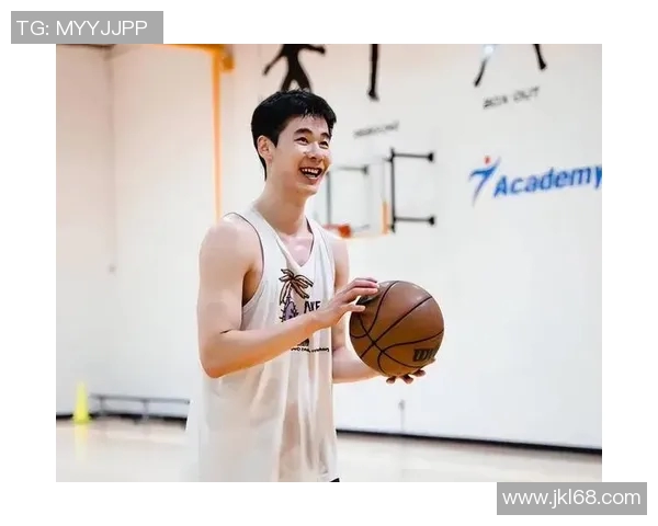 郭昊文：从篮球新星到职业生涯的精彩蜕变与未来展望