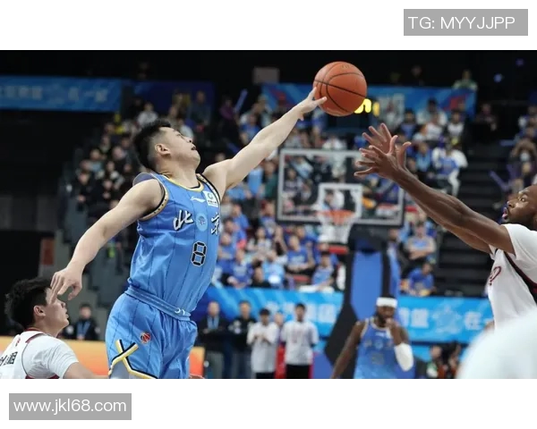上海篮球队个人能力引发热议球迷对球员表现褒贬不一